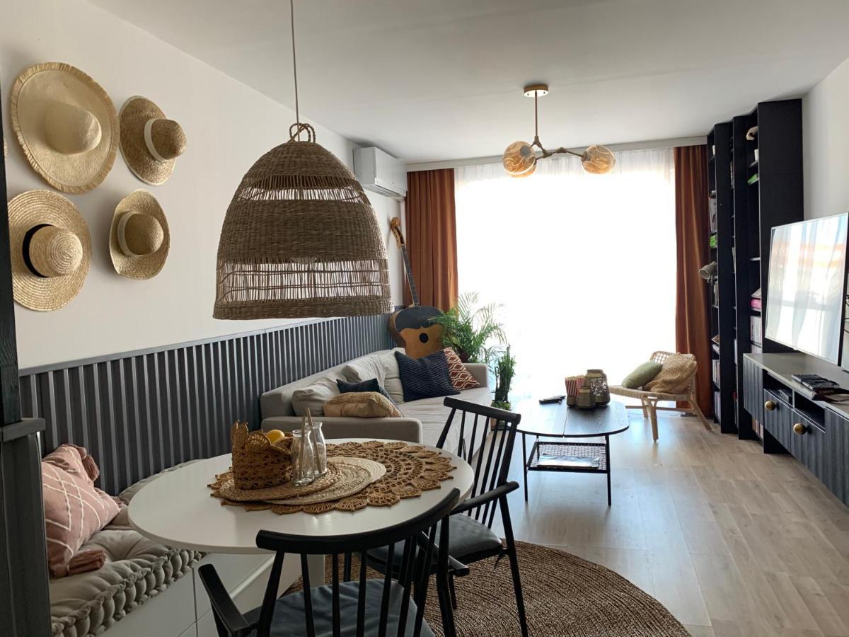 Central Point By Zoom Apartments Bratislava Luaran gambar